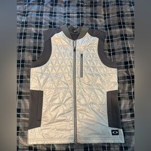 MENS OAKLEY QUILTED VEST